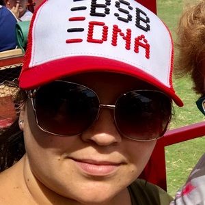 Meet your Posher, Emilia